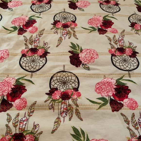 EUC Medium LuLaRoe Christy T - Picture 2 of 3